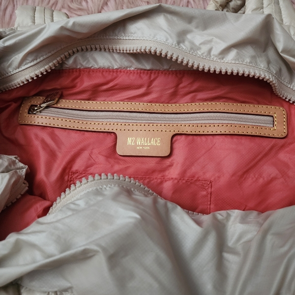 Mz Wallace Metro Tote medium quilted - Picture 12 of 16